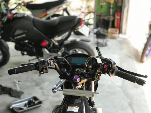 Satria 150 độ con quái vật tốc độ sở hữu dàn chân sonic đẹp lạ lùng