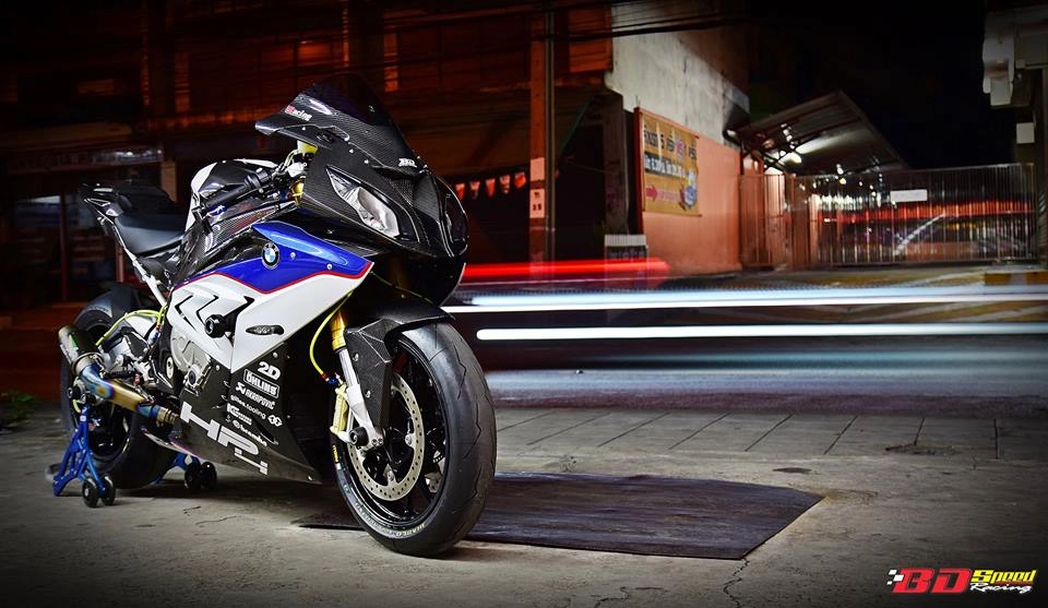 Siêu phẩm đường phố bmw s1000rr độ chất chơi với dàn trang bị carbon fiber