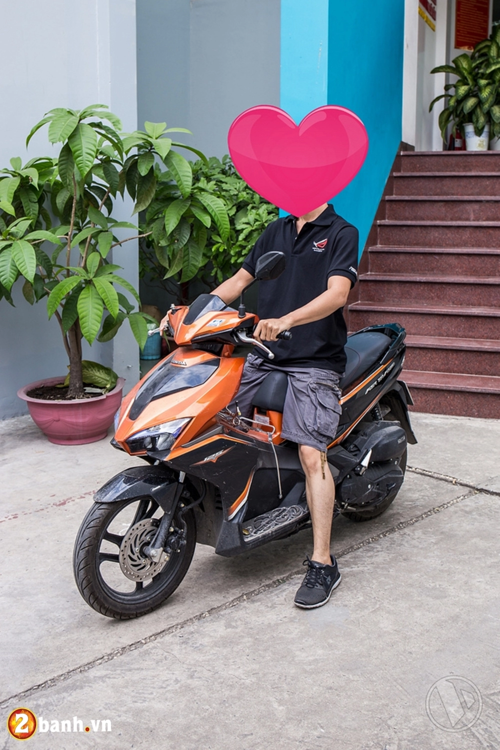 So sánh ngoại hình nvx 155 với ab 2016 và pcx 2015 ai hơn ai