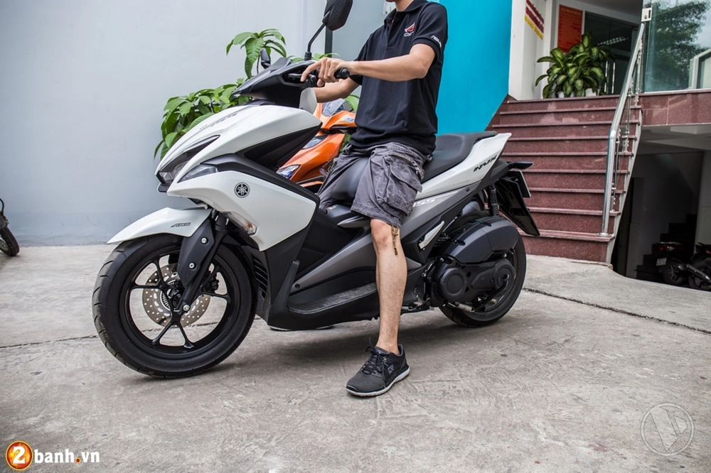 So sánh ngoại hình nvx 155 với ab 2016 và pcx 2015 ai hơn ai