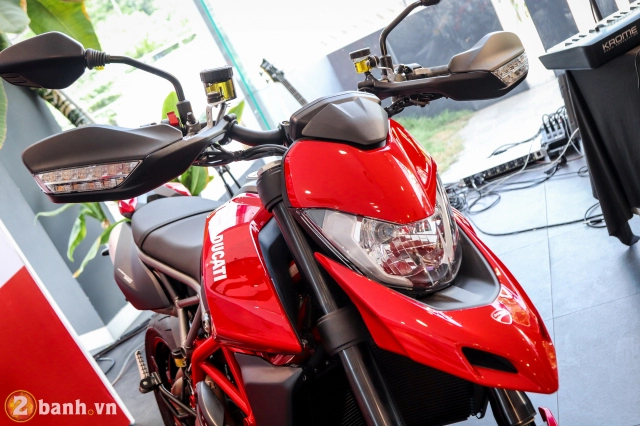 Soi chi tiết ducati hypermotard 950 thế hệ mới giá 460 triệu tại việt nam