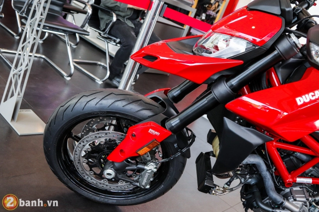 Soi chi tiết ducati hypermotard 950 thế hệ mới giá 460 triệu tại việt nam