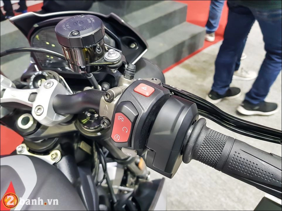 Street triple rs được giới thiệu tại vims 2017