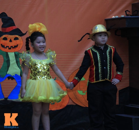 thần chết nhí trong lễ hội halloween