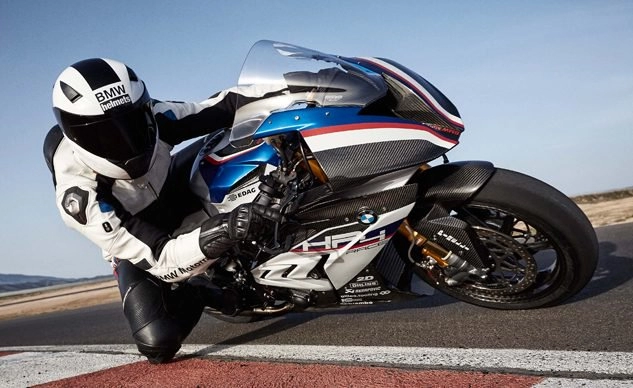 Tổng hợp các đời của siêu mô tô đình đám bmw s1000rr