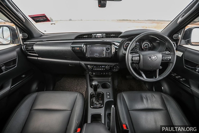 Toyota hilux thế hệ mới thay đổi diện mạo và nâng cấp động cơ