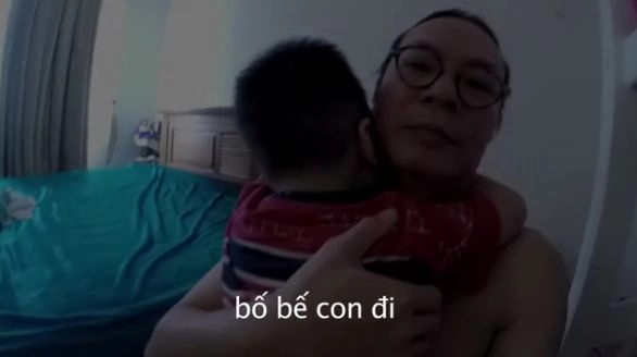 Trần lực mừng sinh nhật con trai bằng video gia đình sến súa nhưng vô cùng cảm động