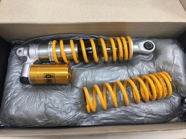 Trên tay phuộc ohlins ho 545 dành cho vario để cảm nhận sự giá trị của nó