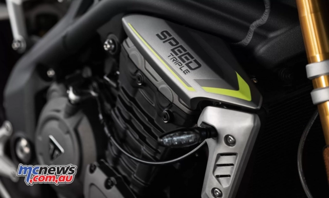 Triumph speed triple 1200 rs 2021 mới chính thức ra mắt