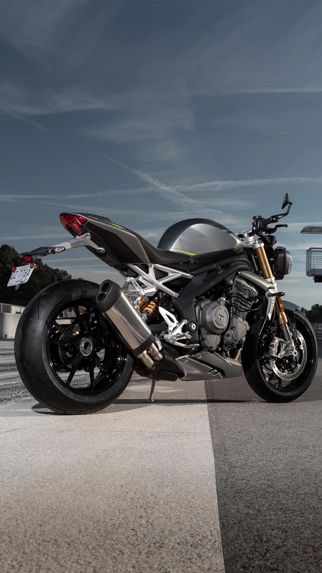 Triumph speed triple 1200 rs 2021 sẽ được bán tại vn với giá gần 570 triệu đồng