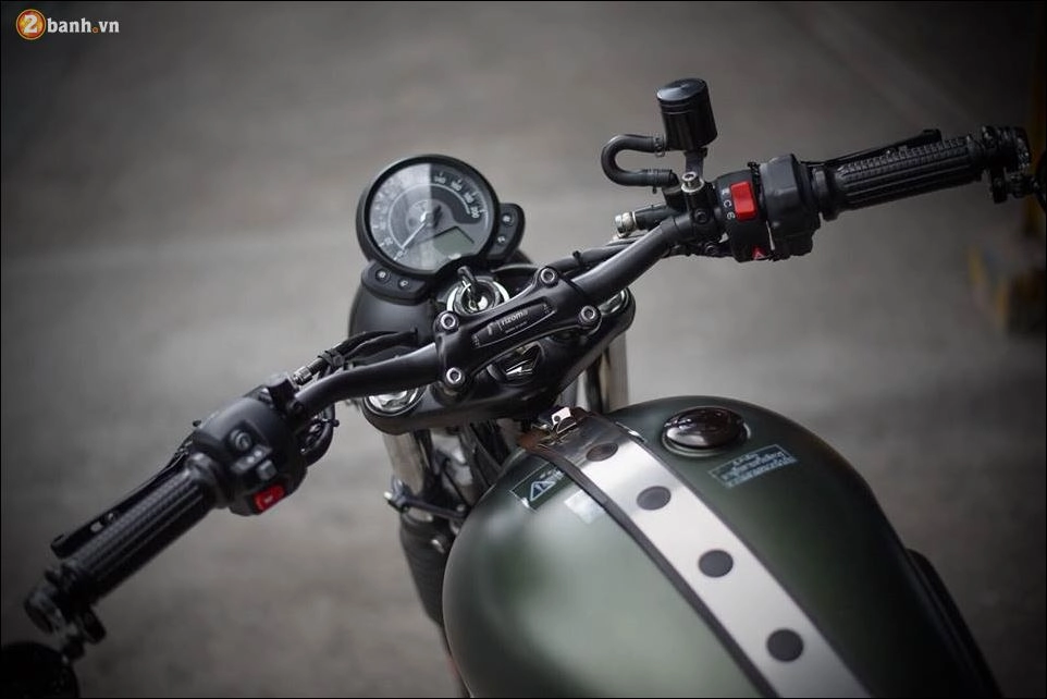 Triumph street scrambler chiến binh hoàn hảo giữa hình thái enduro và cổ điển