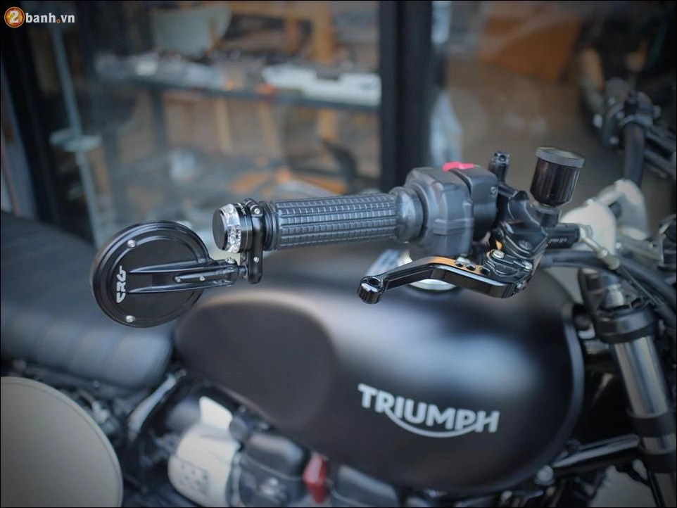 Triumph street twin đầy sức hút qua bản độ tracker từ mugello