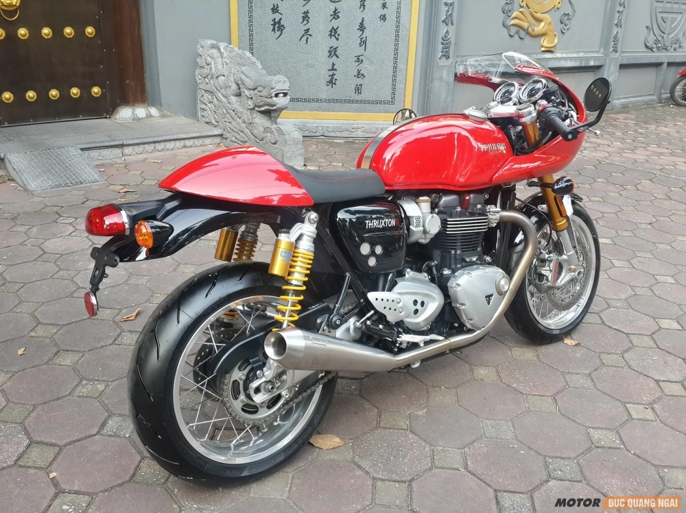 Triumph thruxton 1200r siêu mẫu sexy về việt nam