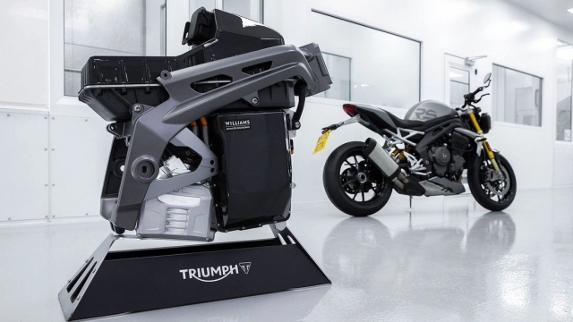 Triumph tiết lộ giai đoạn 2 của mẫu xe máy điện te-1