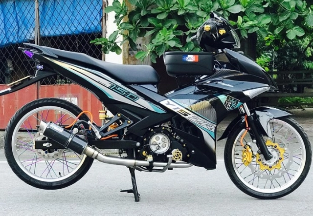 Tròn mắt trước exciter 150 độ đôi chân siêu bén của biker quảng ninh