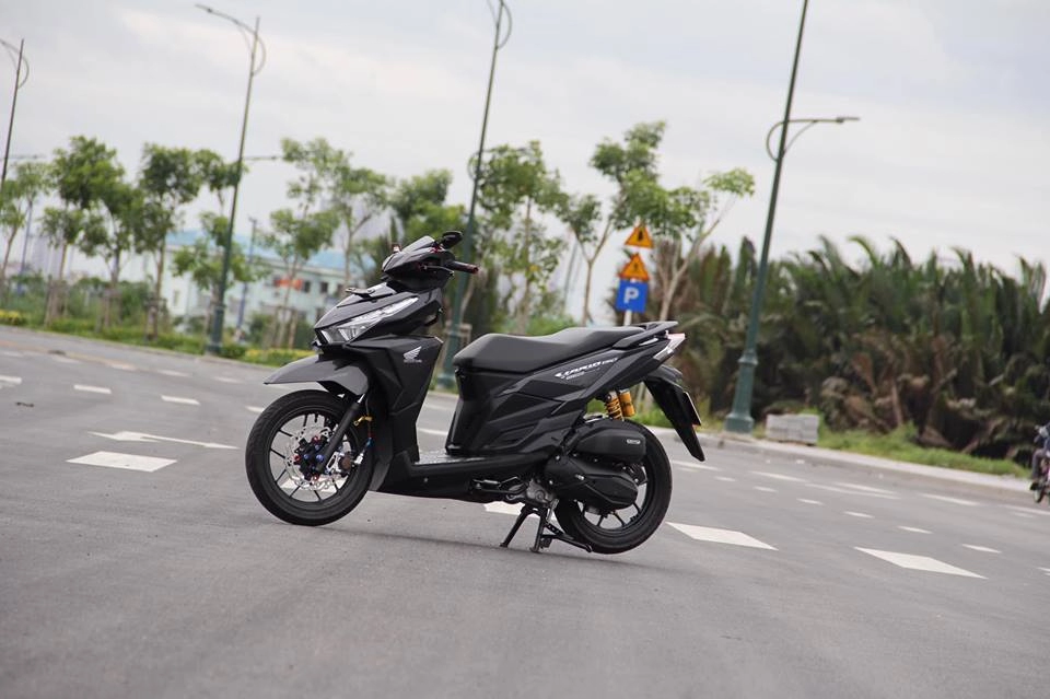 Vario 150 bản độ với nhiều đồ chơi khủng tự tin khoe sắc của biker việt