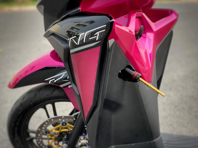 Vario 150 black-pink racing ấn tượng với dàn đồ chơi đẹp bá cháy