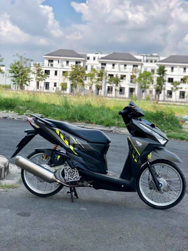 Vario 150 độ cực đẹp với ống xã hàng hiệu và giảm xóc sau đình đám