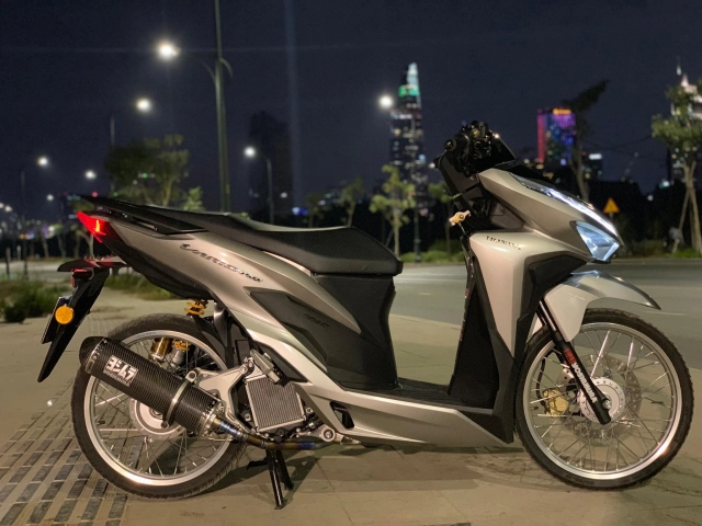 Vario 150 độ dàn chân đẹp gợi cảm đến không ngờ của biker sài gòn