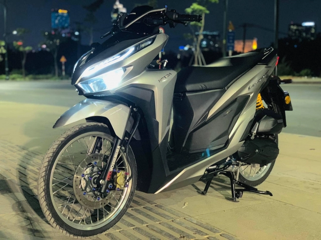 Vario 150 độ dàn chân đẹp gợi cảm đến không ngờ của biker sài gòn