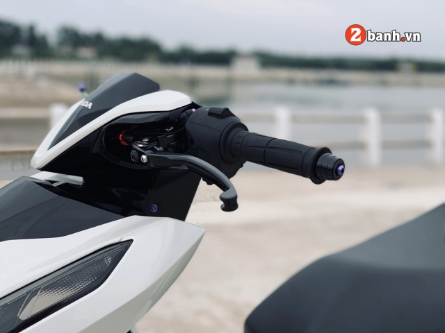 Vario 150 độ dàn chân gợi cảm như ngọc trinh của biker trà vinh