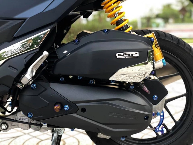 Vario 150 độ full option gấp đôi xác xe khi chỉ mới lăn bánh 1600km