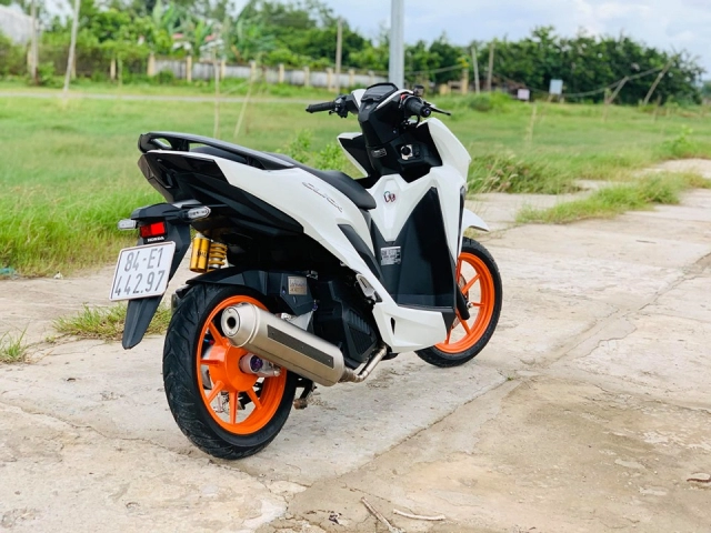 Vario 150 độ siêu khủng với loạt đồ chơi đến từ trời âu