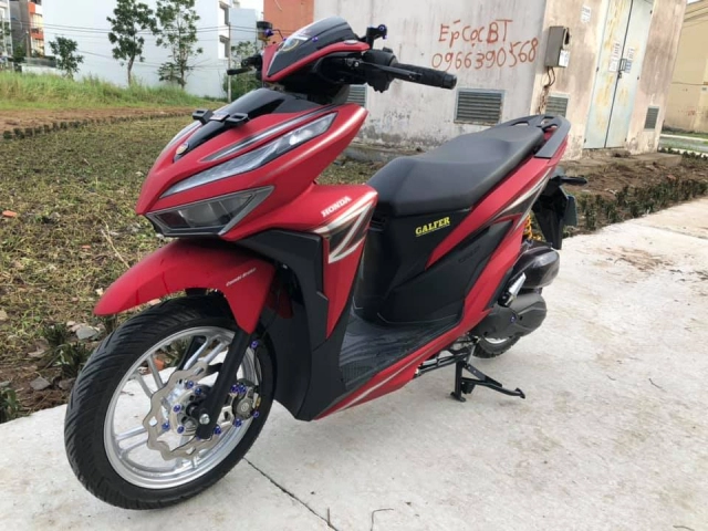 Vario 150 độ tưng bừng với loạt đồ chơi siêu mắc tiền