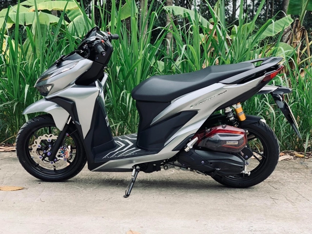 Vario 150 lột xác với bản độ full option cực chất