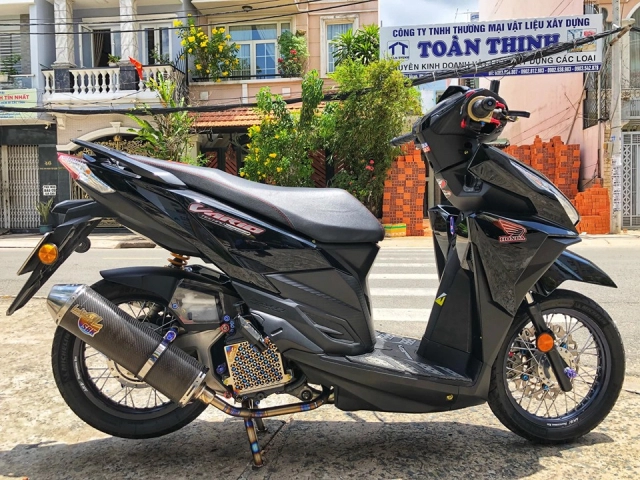 Vario 150 trong bản độ đột phá với công nghệ titan khò