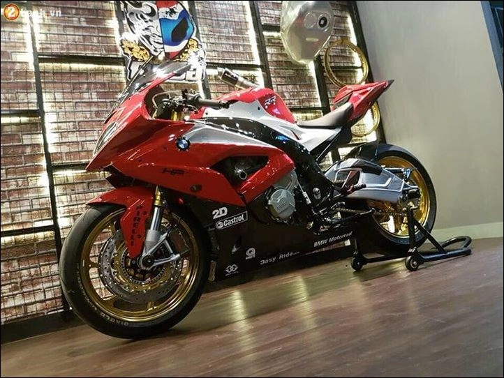 Vẻ đẹp khiêu gợi từ cá mập shark bmw s1000rr