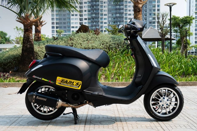 Vespa sprint đánh tan phong cách cổ điển với dàn option trăm triệu