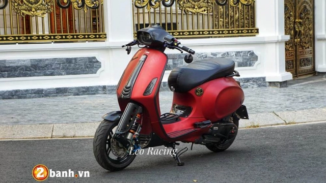 Vespa sprint độ hết bài hy sinh sự thanh lịch để trở thành quái vật đường phố