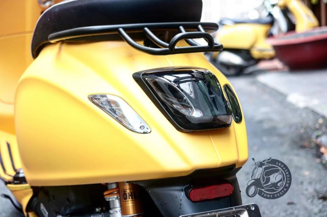 Vespa sprint độ phong cách bumblebee vô cùng nổi bật