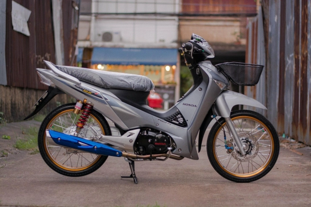 Wave 125 đô đep không goc chêt mang phong cach soi bac