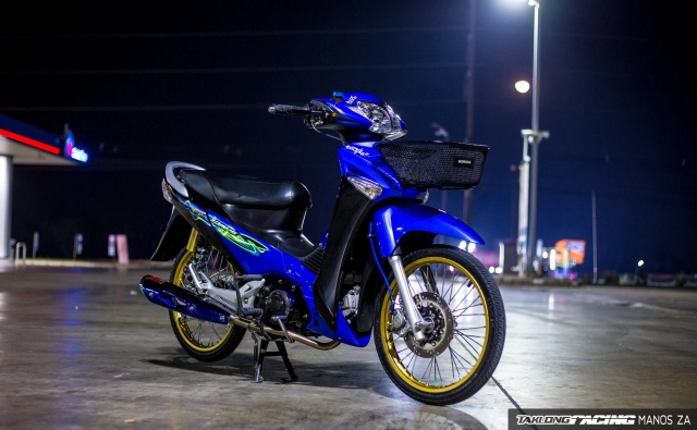 Wave 125 đô đo dang tai cây xăng bôc chay ve đep huyên ao dươi man đêm