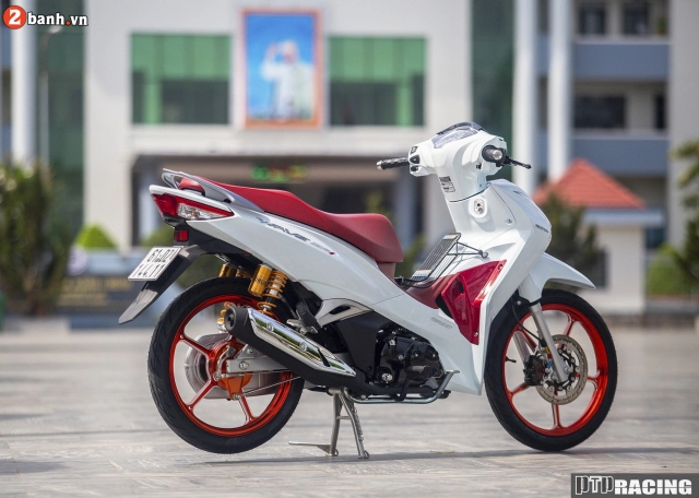 Wave 125 và vẻ đẹp kiều diễm được tạo nên từ những trang bị thứ dữ