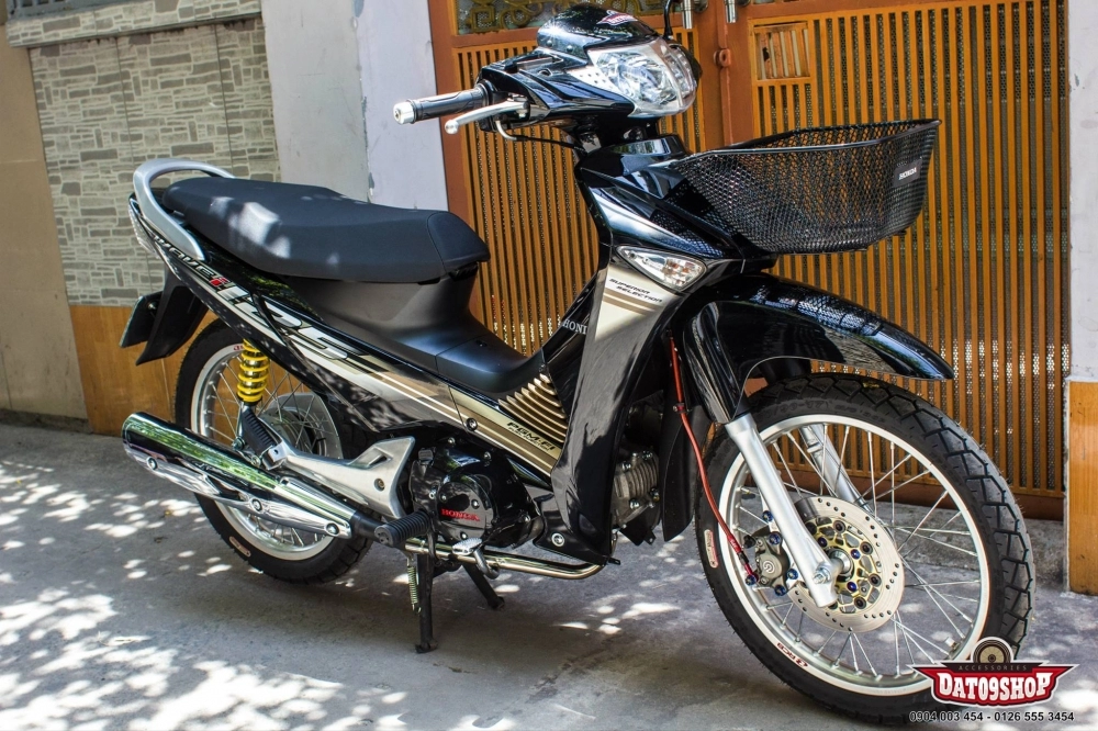 Wave 125i trong bản độ đầy mượt mà và phong cách