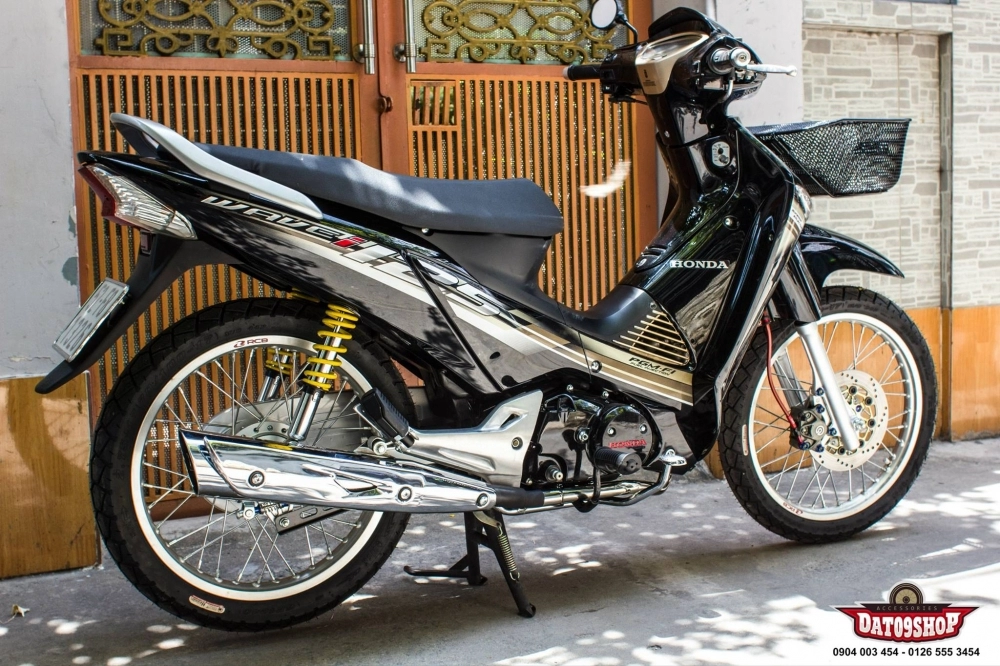 Wave 125i trong bản độ đầy mượt mà và phong cách