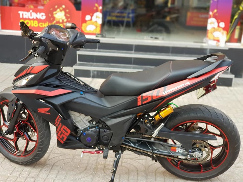 Winner 150 độ chất ngất ngây với gắp ktm 390 của biker việt