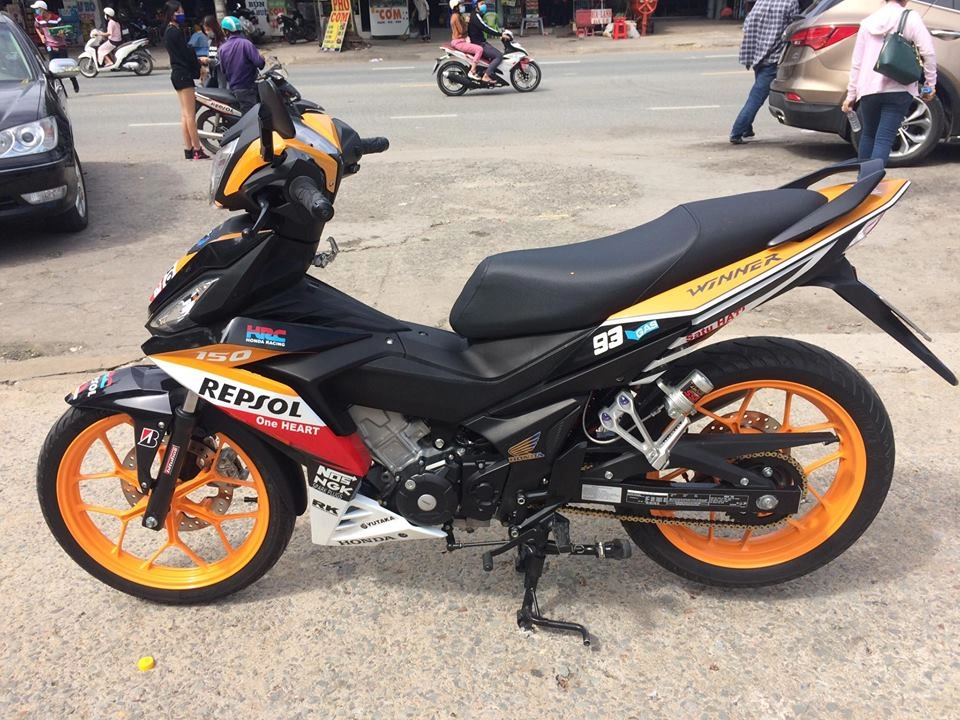 Winner 150 độ phong cách repsol cùng hơi thở mạnh mẽ