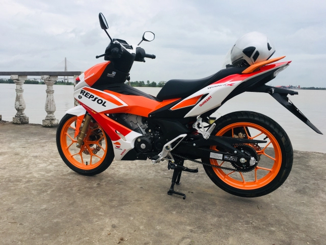 Winner x độ theo phong cách repsol honda