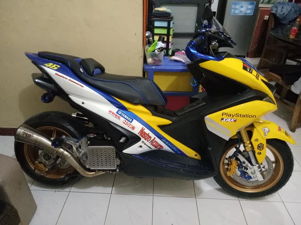 Yamaha aerox 155 độ cực hầm hố của người indonesia