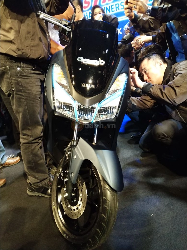 Yamaha lexi 125 2018 bất ngờ ra mắt với kiểu dáng lạ mắt