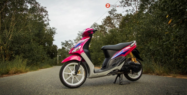 Yamaha mio độ báo hồng lột xác đẹp ma mị với mâm racing boy 8 cây