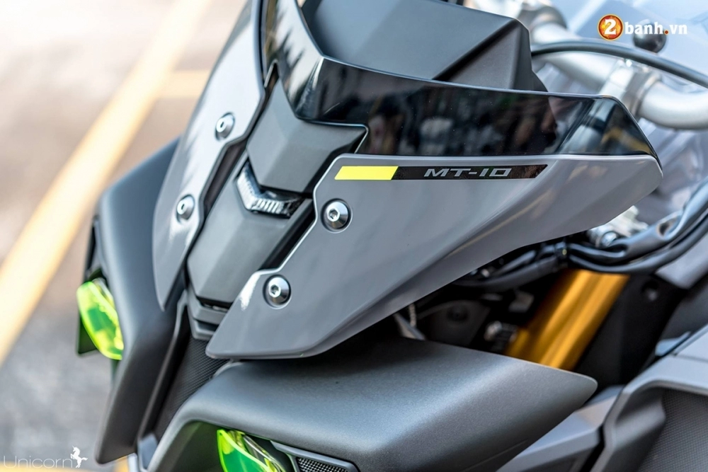 Yamaha mt-10 táo bạo trong ngôn từ thiết kế