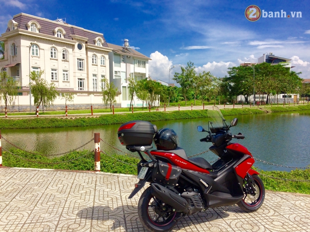 Yamaha nvx 125cc phong cách touring ở sài gòn