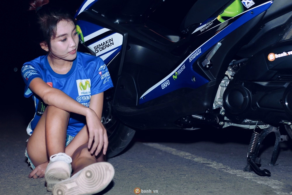 Yamaha nvx 155 phiên bản movistar sánh vai cùng teen girl sài thành