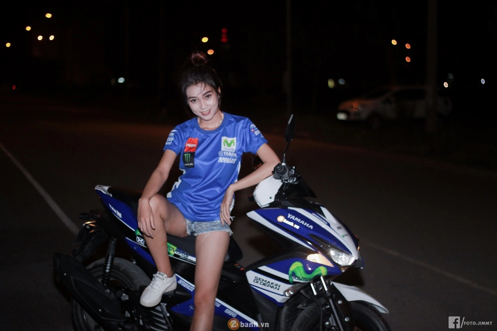 Yamaha nvx 155 phiên bản movistar sánh vai cùng teen girl sài thành