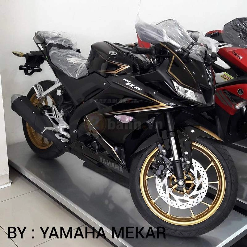 Yamaha r15 2018 bổ sung thêm màu mới được bán với giá hơn 64 triệu đồng